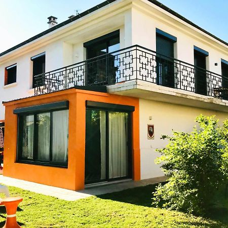 La Maison Pop Appartement meublé indépendant avec jardin Romans-sur-Isère Extérieur photo